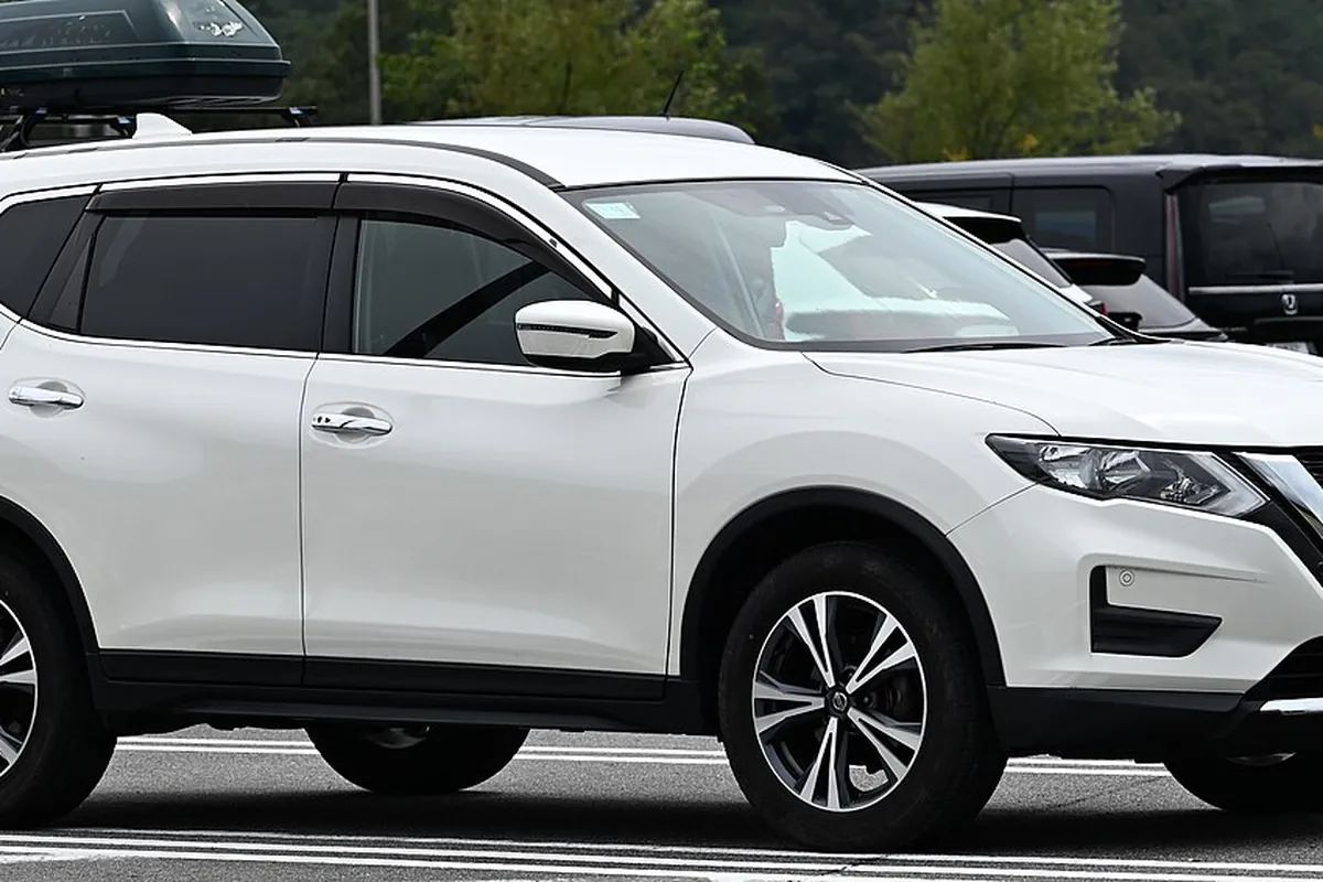 A Nissan X-Trail